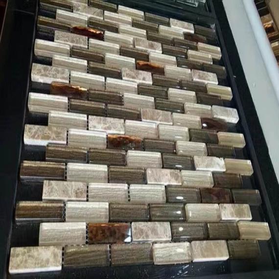 Material de construcción de mosaicos